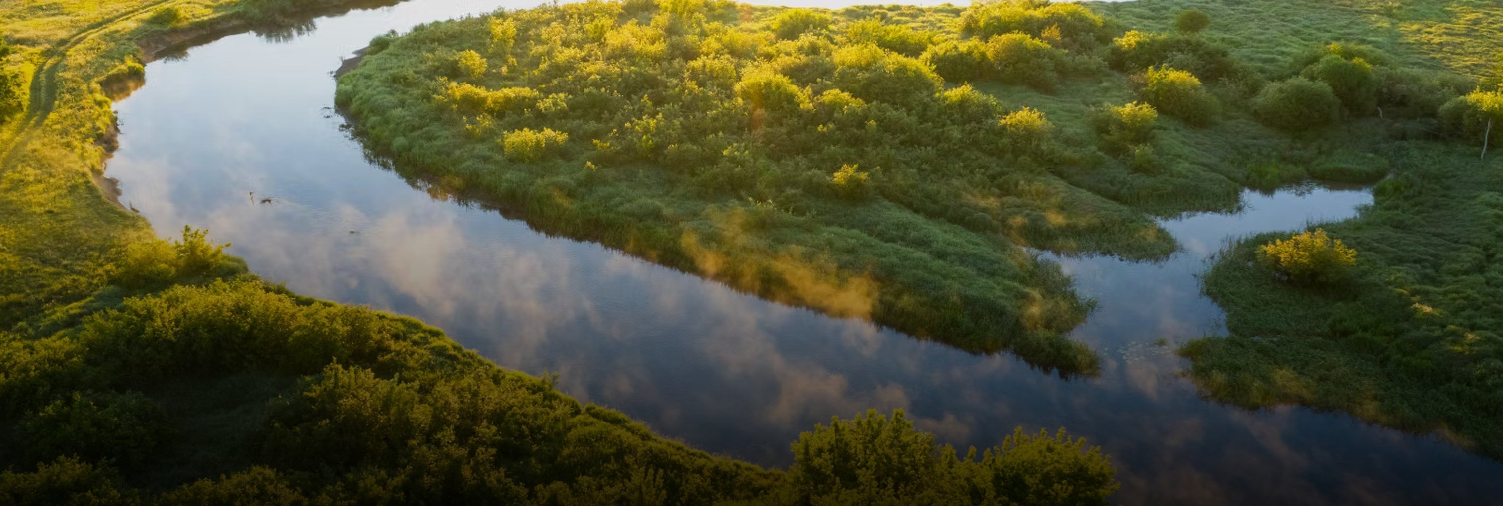 Real-Time Water Quality Surveillance Powered by Industrial Gateway